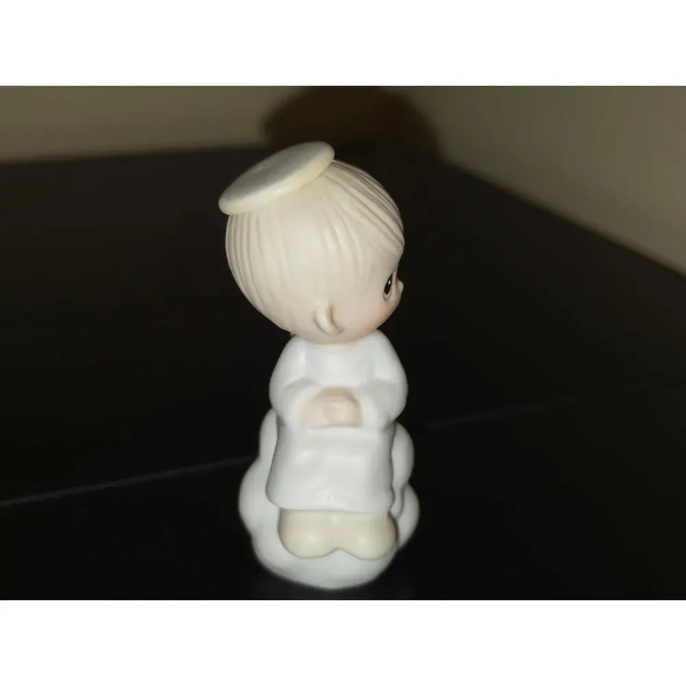 Precious Moments Angel Ornament “But Love Goes On Forever” 1980 Enesco E-5627